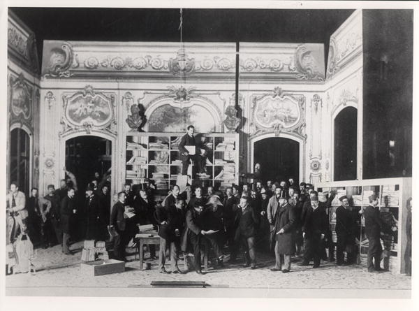 A rehearsal for ''Thermidor'' by Victorien Sardou (1831-1908) 24th January (b/w photo)  von French Photographer