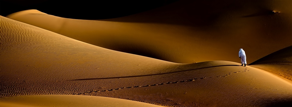 Shades &amp; footprints von Abdulqader AlAni