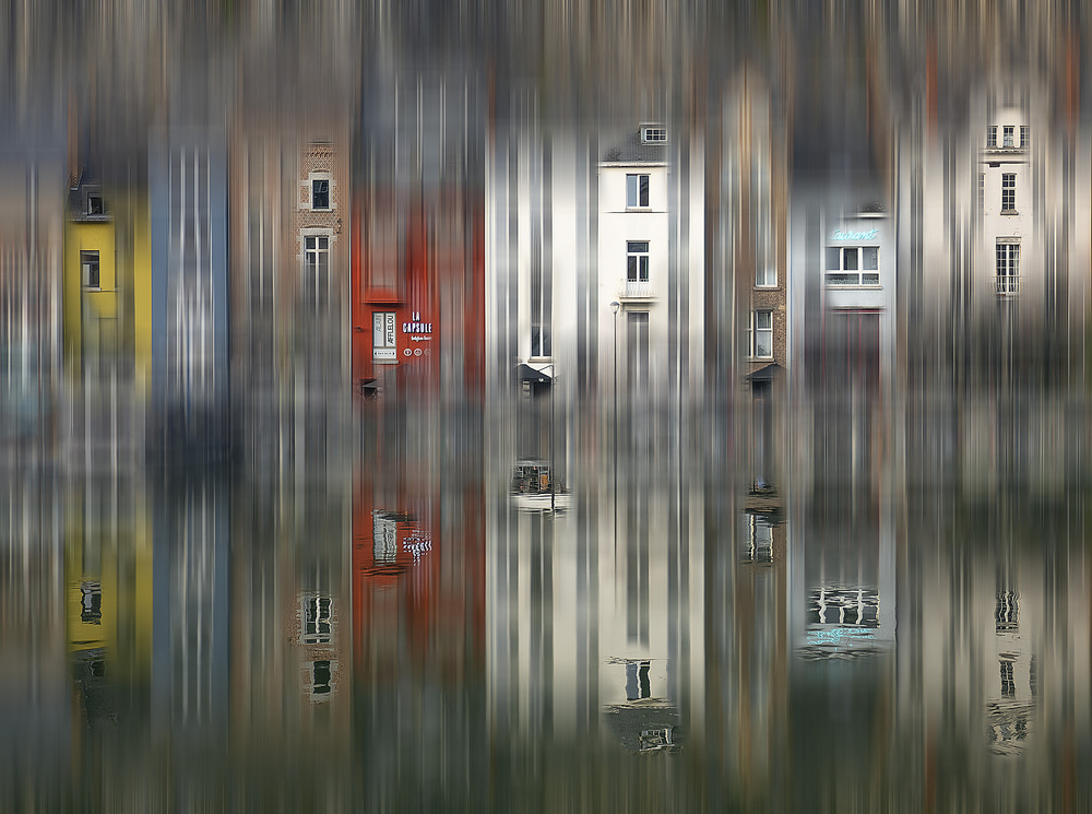 Windows in dinant von Adolfo Urrutia