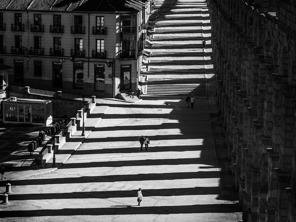 Light in Segovia von Adolfo Urrutia