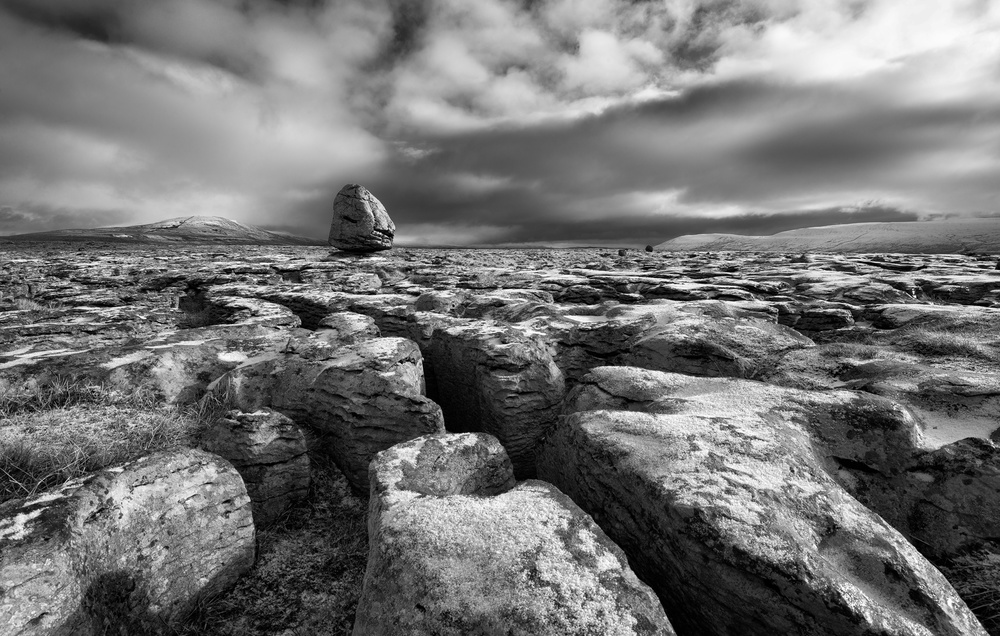 Erratic Boulders von Adrian Błaszczyk