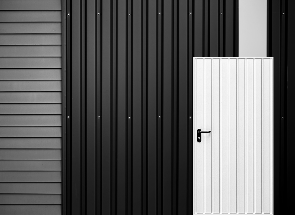 White Door von ahmad kaddourah