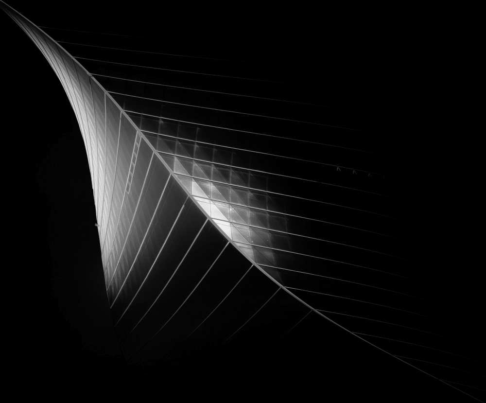 Scimitar 3 ( the eclipse) von Ahmed Thabet