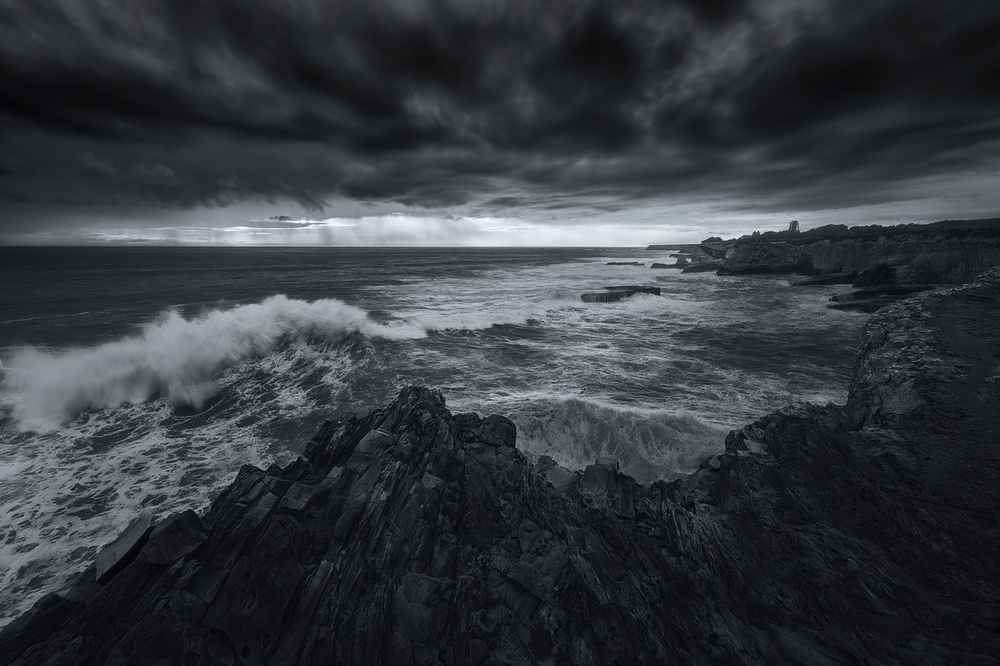 Stormy Sea von Aidong Ning