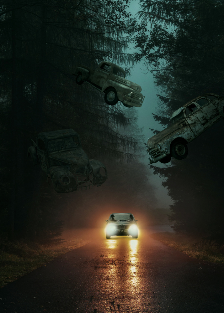 Flying Ghost Cars von Al Barizi