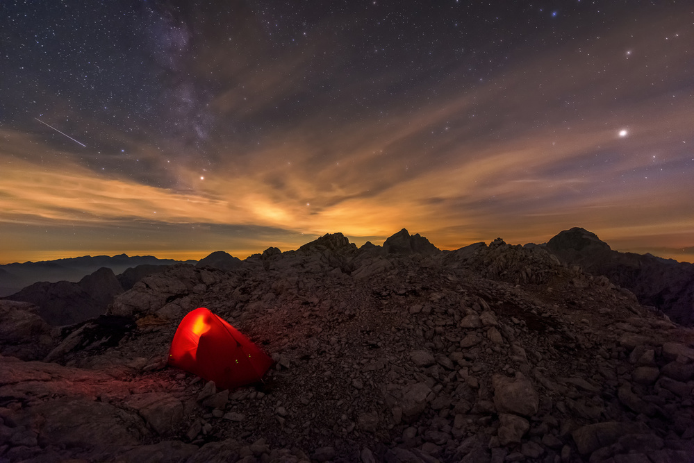 Resting place in the wilderness von Ales Krivec