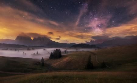 Alpe di Siusi at night