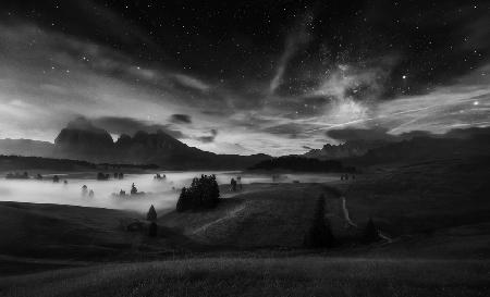 Alpe di Siusi at night