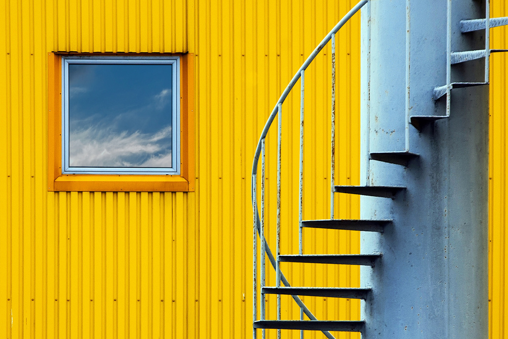 blue and yellow von Alexander Karman