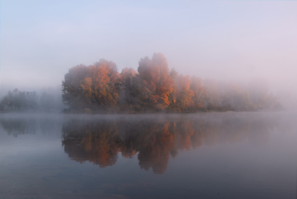 October von Alexander Kiyashko