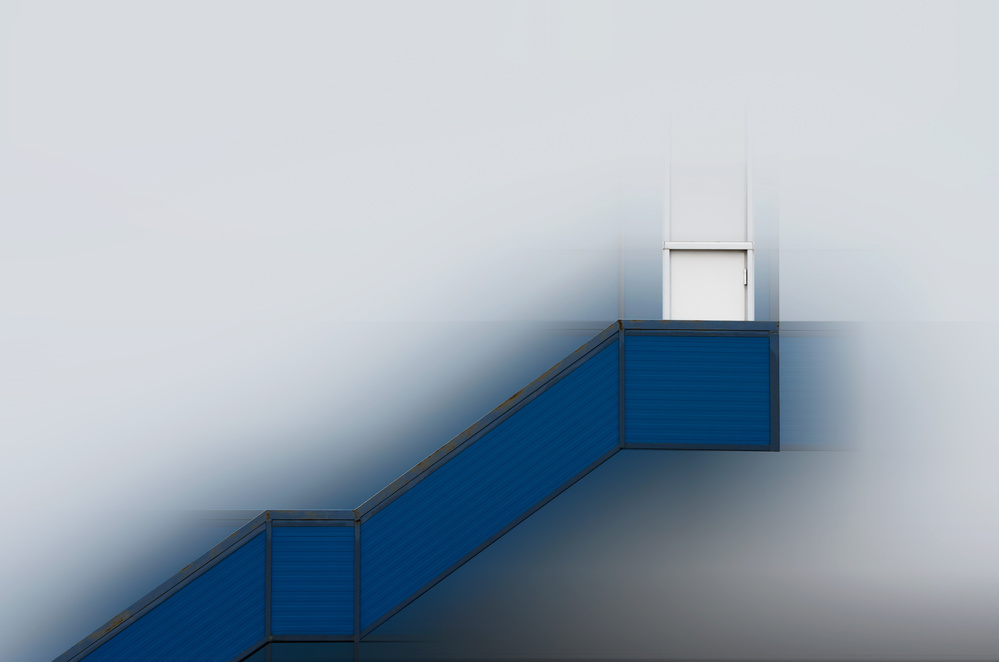 Blue Stairs von Alfonso Novillo