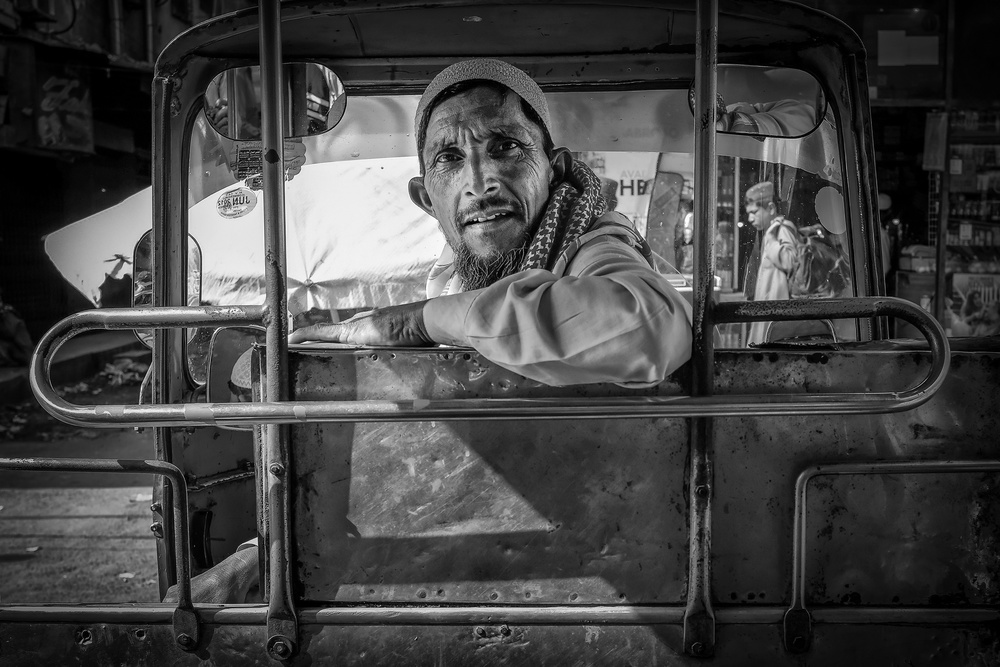 Rickshaw Driver von Ali Khataw