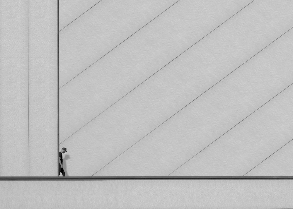 Man and lines von alizolghadri93