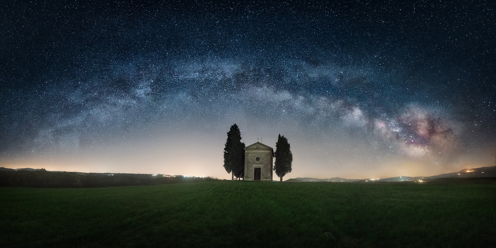 Starry chapel von Alvaro Sánchez