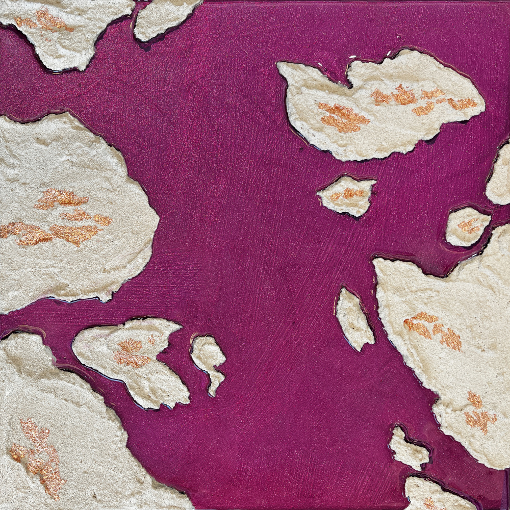 Aubergine Islands von Alyson Storms