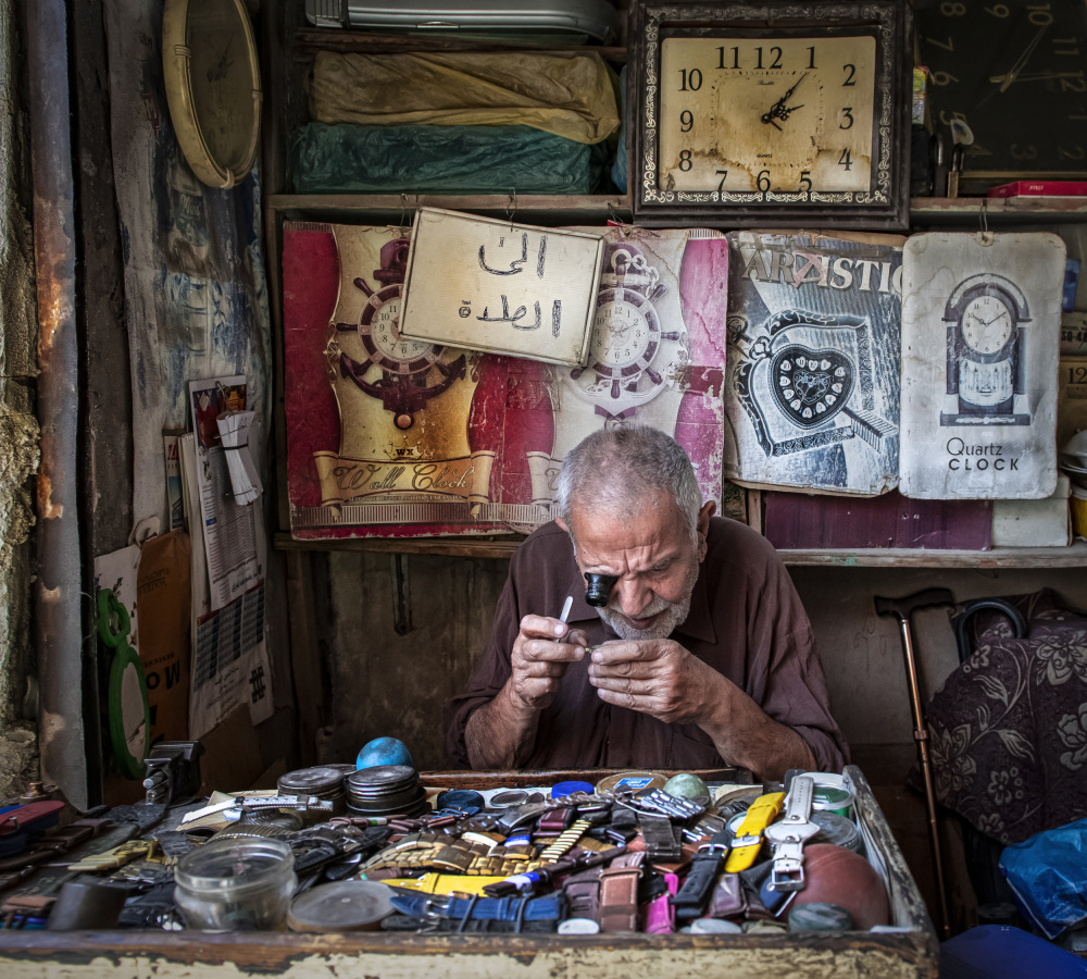 Watch repairman von Amer Jassim