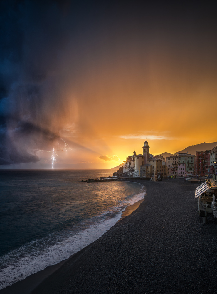 Between peace and storm von Andrea Zappia