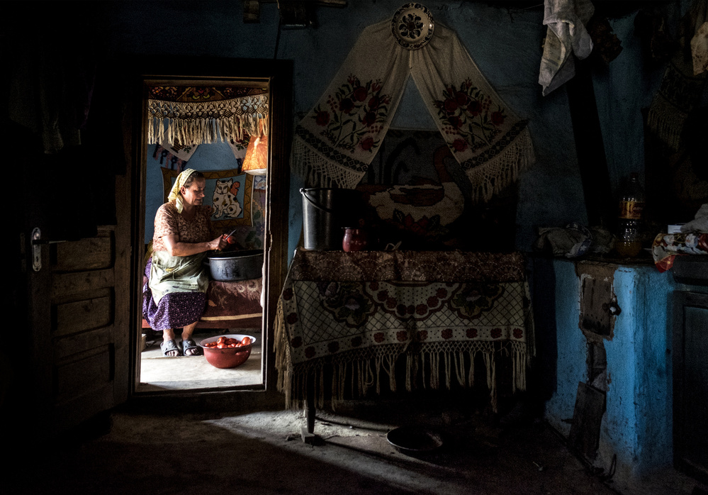 In a remote village in Romania von Andrei Nicolas - The Traveler