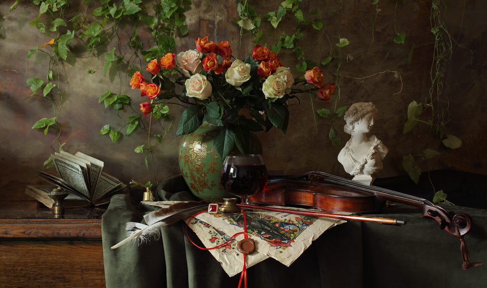 Still life with violin and flowers von Andrey Morozov