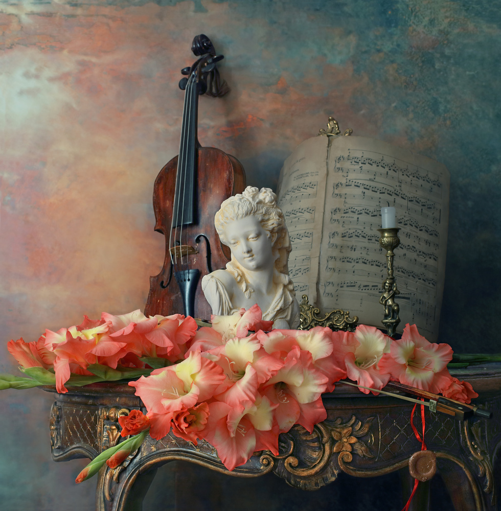 Still life with violin and flowers von Andrey Morozov