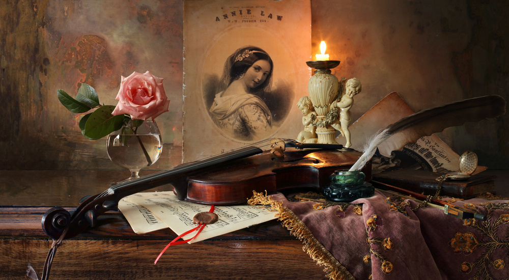 Still life with violin and rose von Andrey Morozov