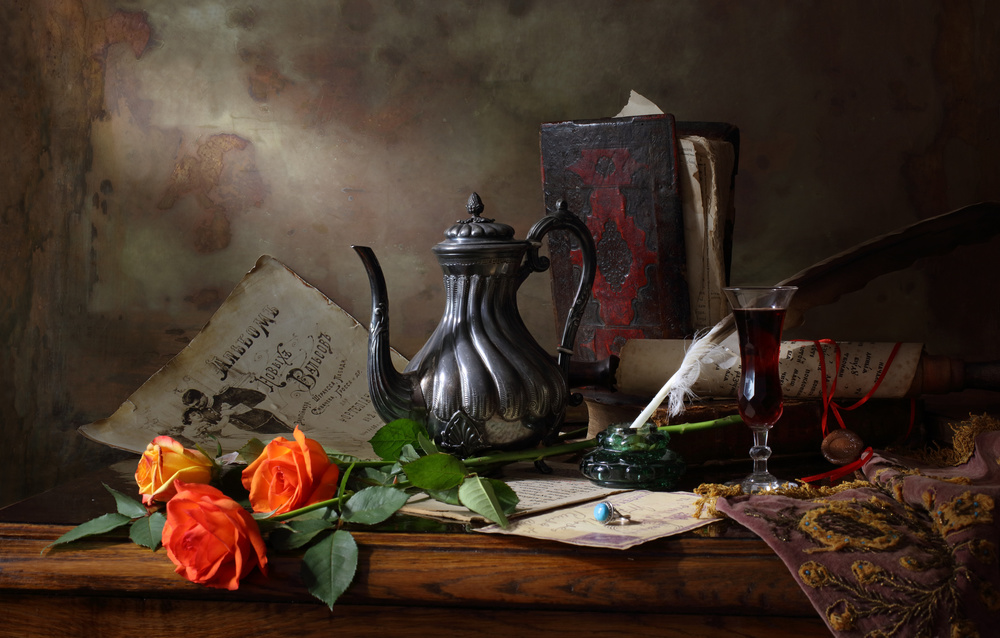 Still life with teapot and roses von Andrey Morozov