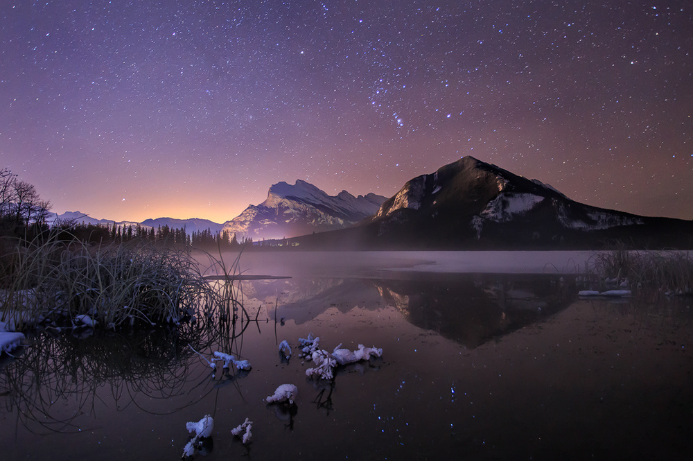 Starry Vermillion Lake von Andy Hu