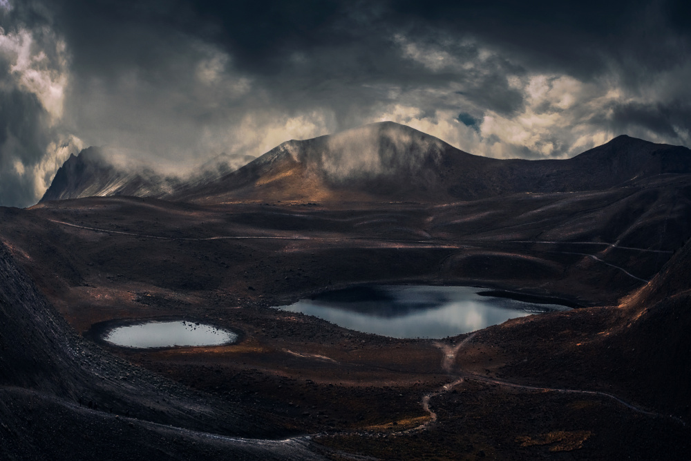 Dramatic von Angel Barrera