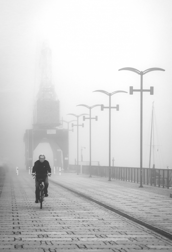 Morning on the boulevard. von Anna Niemiec