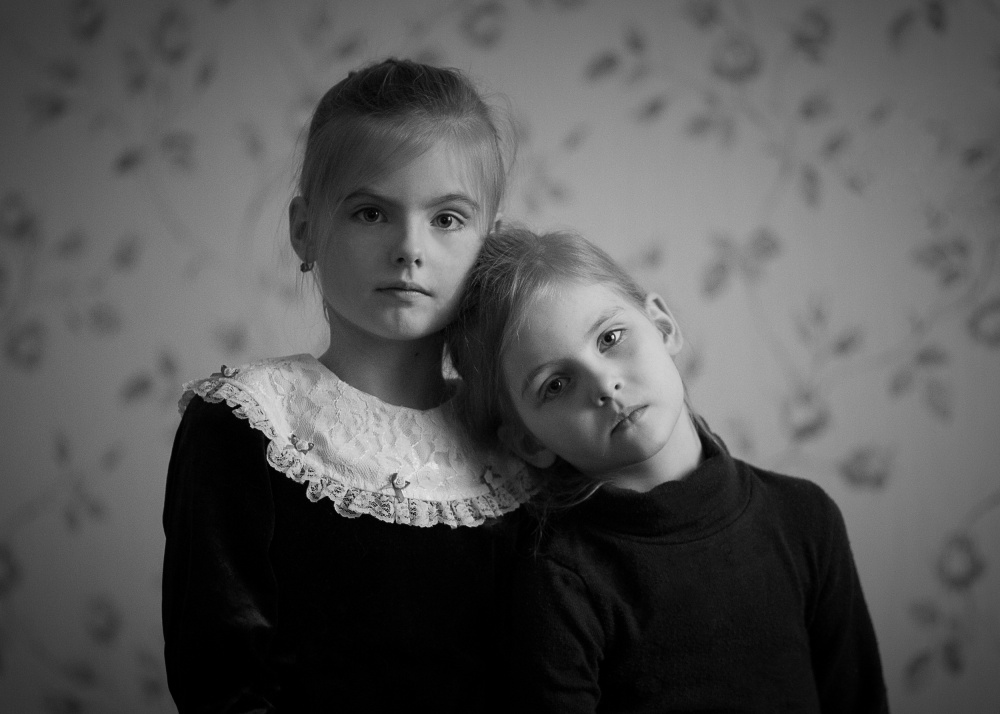 Sisters von Anna Oleinik