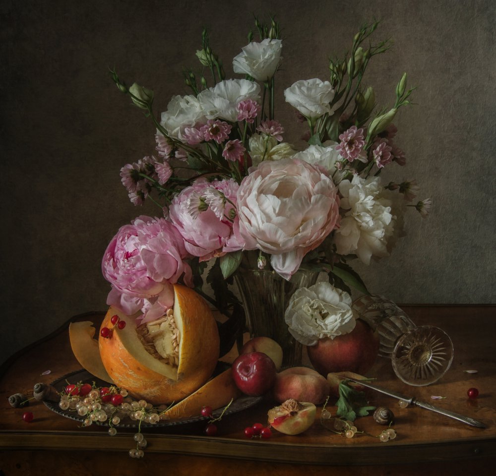 Flower and fruit von Anna Petina