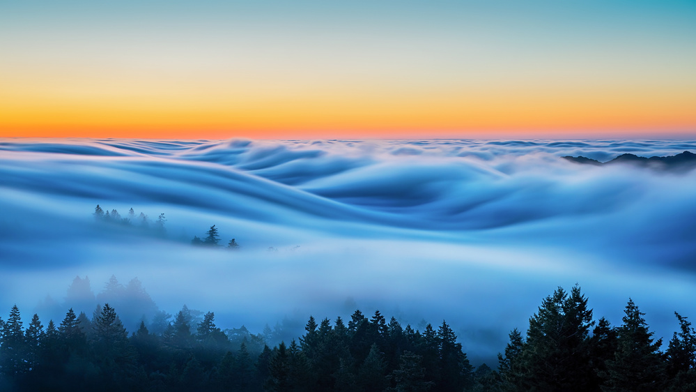 Flowing Clouds von Annie Poreider