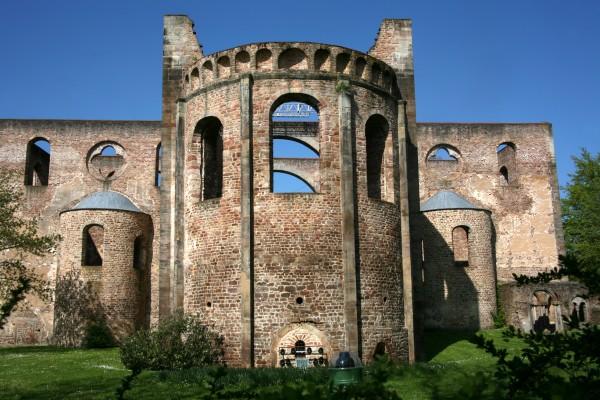 Kirchenruine von Anonym Romanisch