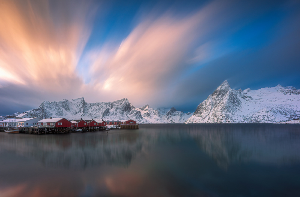 Fishermen’s cottages view in Hamnoy , Lofoten Island . von Anton Calpagiu