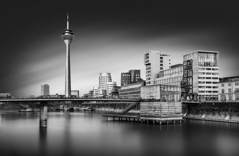 The Düsseldorf Harbour von Antoni Figueras