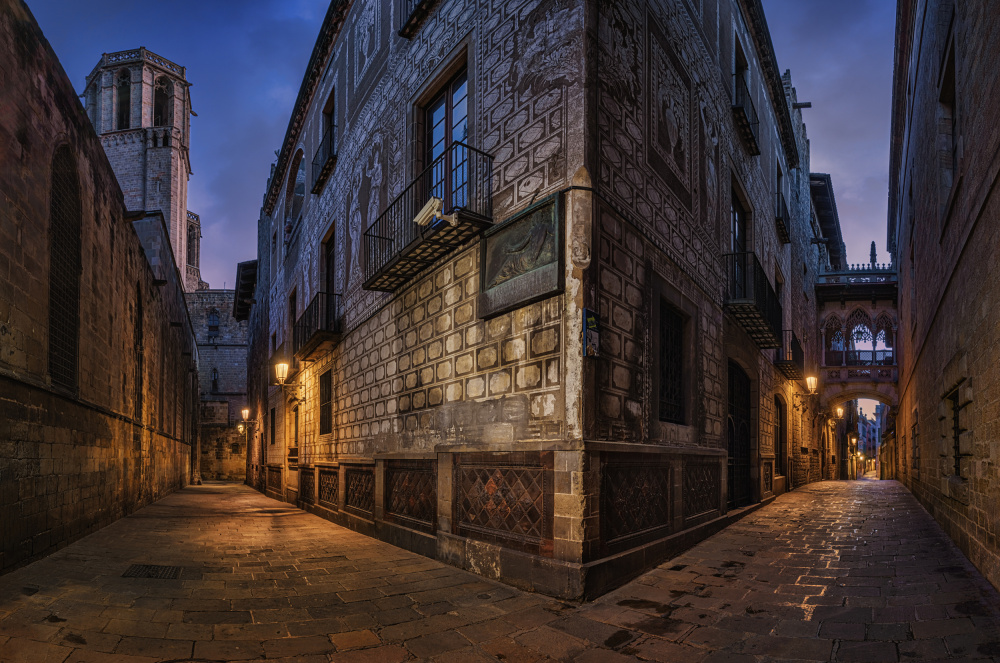 A corner of Barcelona von Antoni Figueras