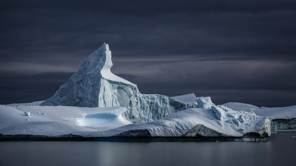 Iceberg von April Xie