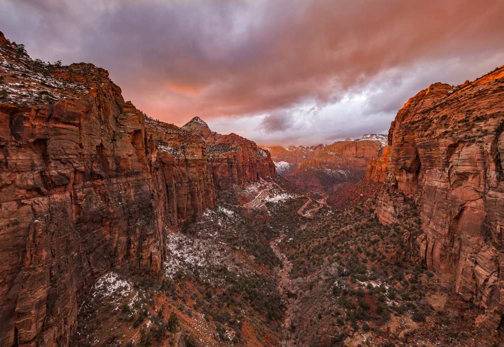 Zion NP -- Overlook Sunset von April Xie