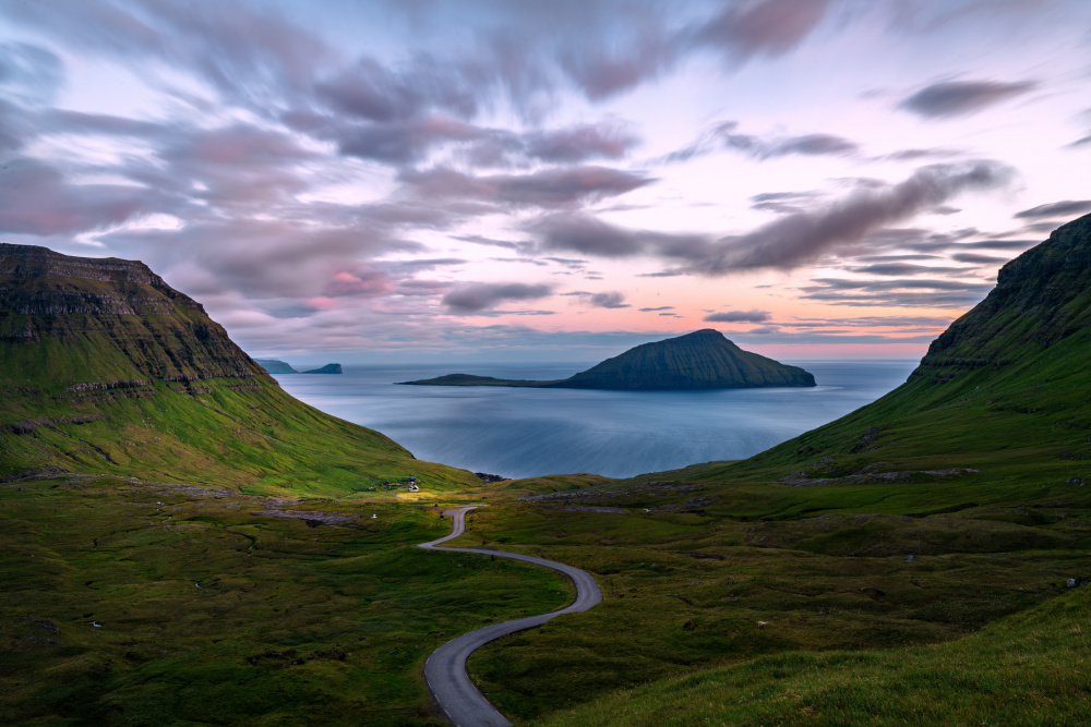 Sundown Light of Faroe Islands von Ariel Ling