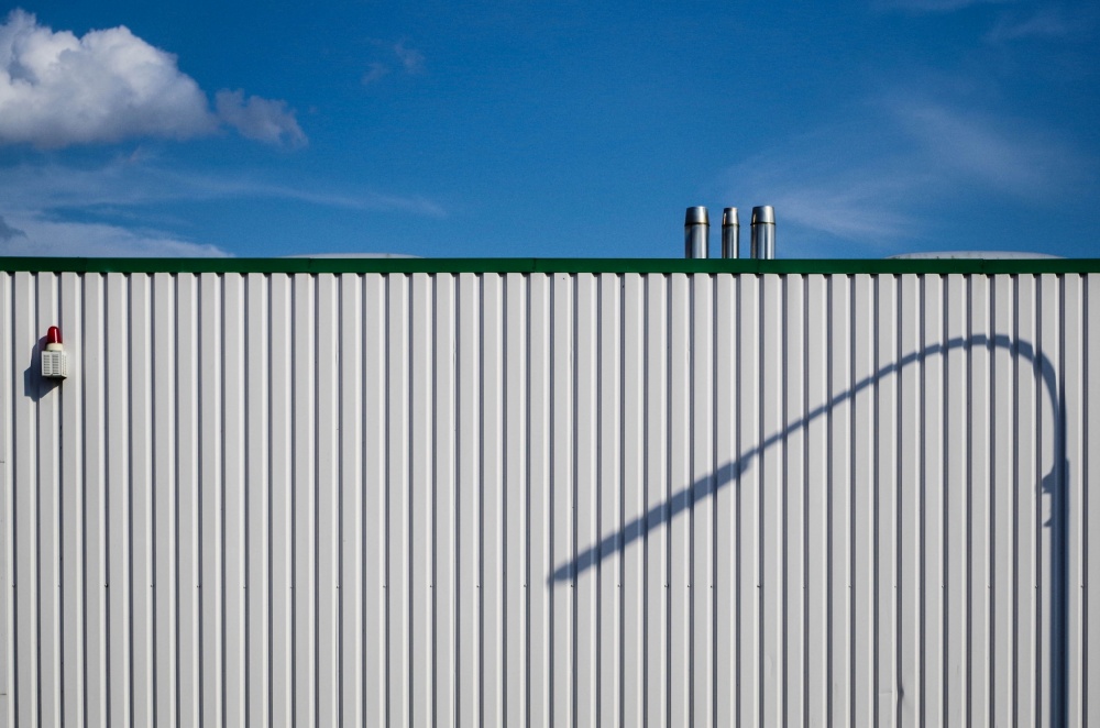 The streetlights shadow von Arne Margenfeld