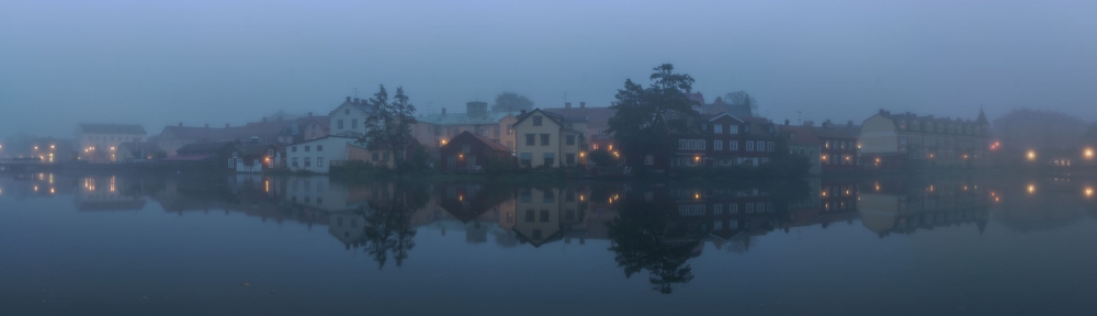 When darkness begins to release its grip of the Old Town von Arne Östlund