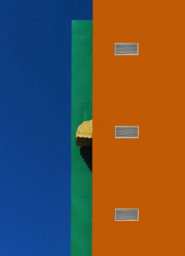 The yellow canopy von Arnon Orbach