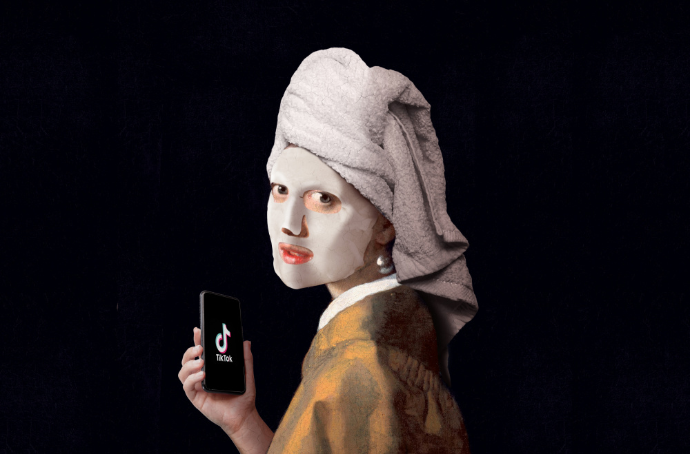 Girl with TikTok von Artem Pozdniakov