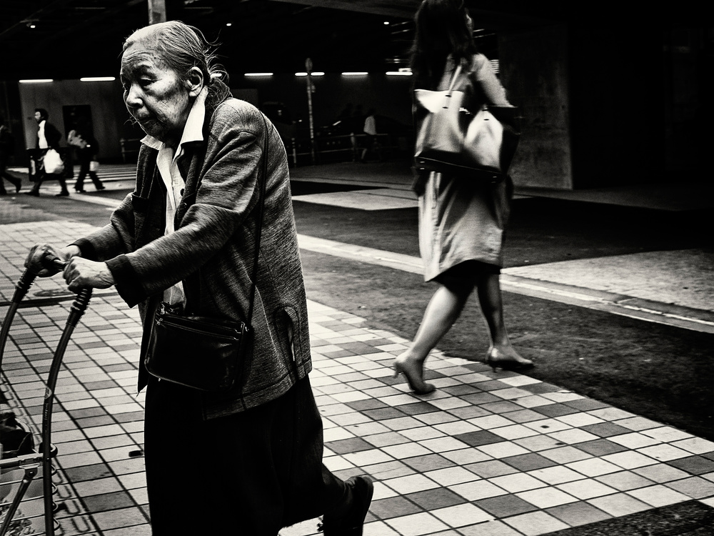 Shibuya Street - TOKYO 2016 von Ash Shinya Kawaoto