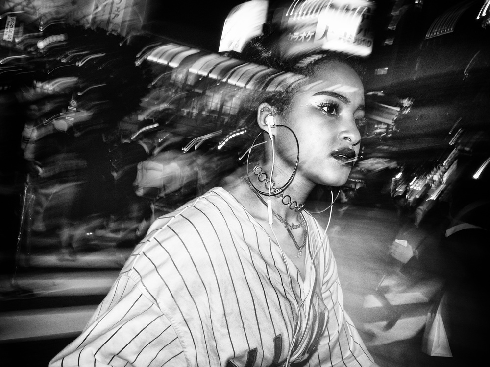 Shibuya Street - TOKYO 2017 von Ash Shinya Kawaoto