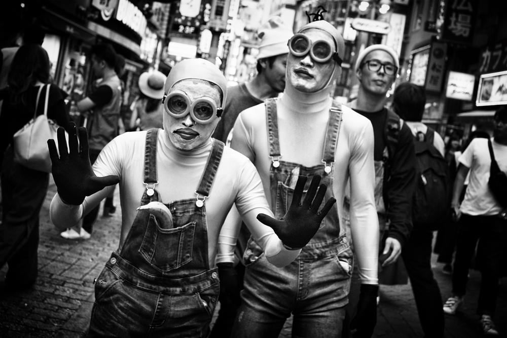 Shibuya Street - TOKYO 2017 von Ash Shinya Kawaoto