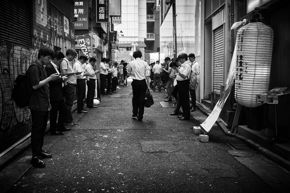 Shibuya Street - TOKYO 2018 von Ash Shinya Kawaoto