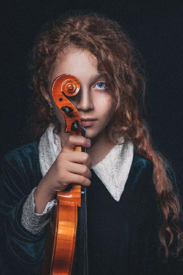 The daughter a violinist