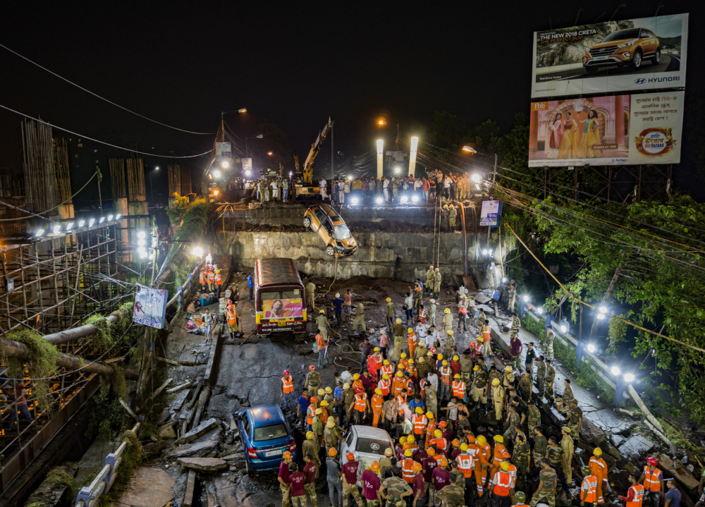 Majherhat Bridge Collapsed von Avijit Sheel