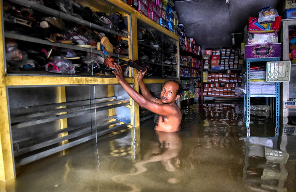 Flooded Life von Avishek Das